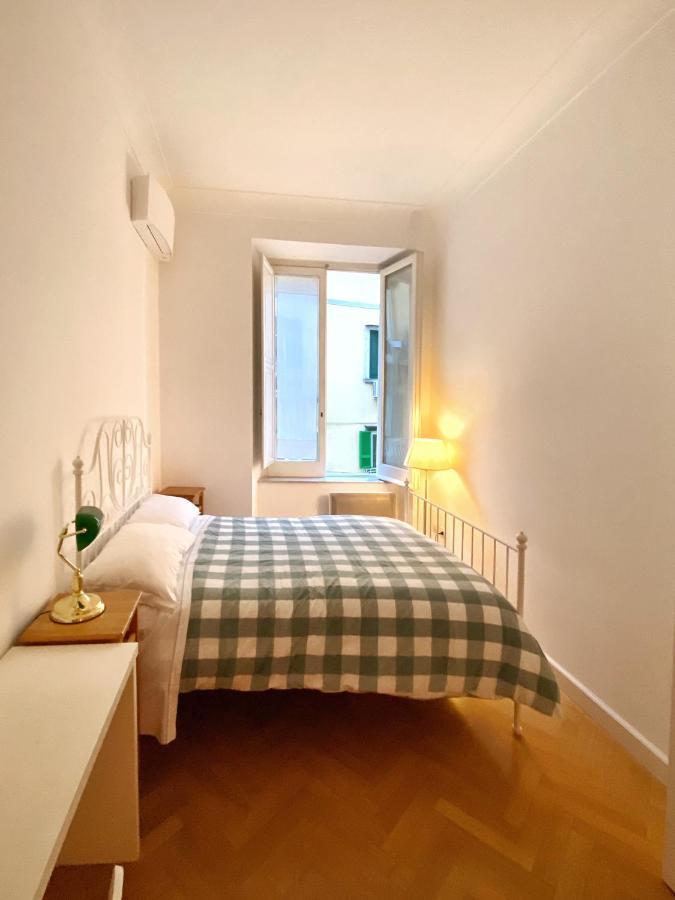 Napoliforever Chiaia Apartment المظهر الخارجي الصورة
