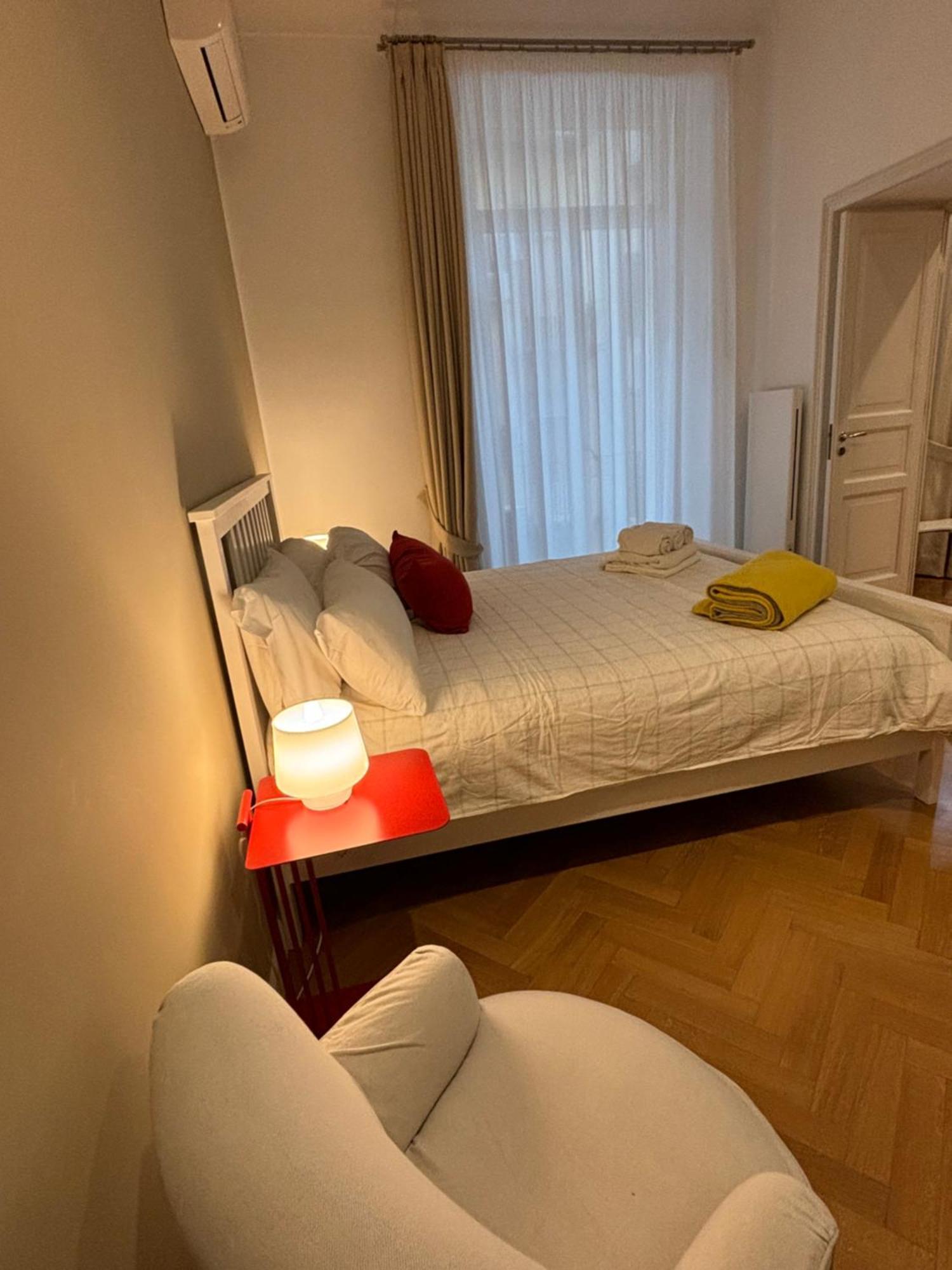 Napoliforever Chiaia Apartment المظهر الخارجي الصورة