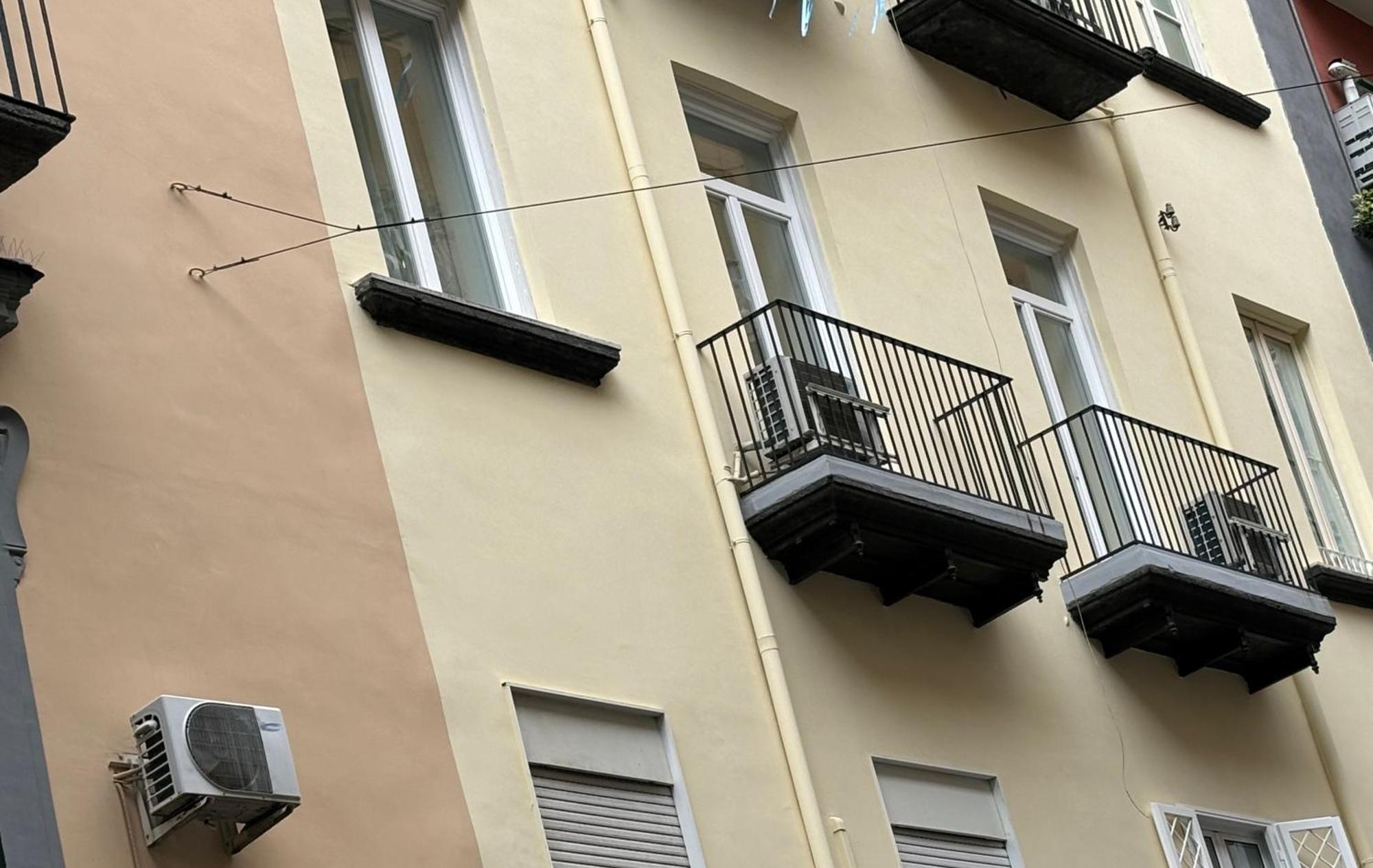 Napoliforever Chiaia Apartment المظهر الخارجي الصورة