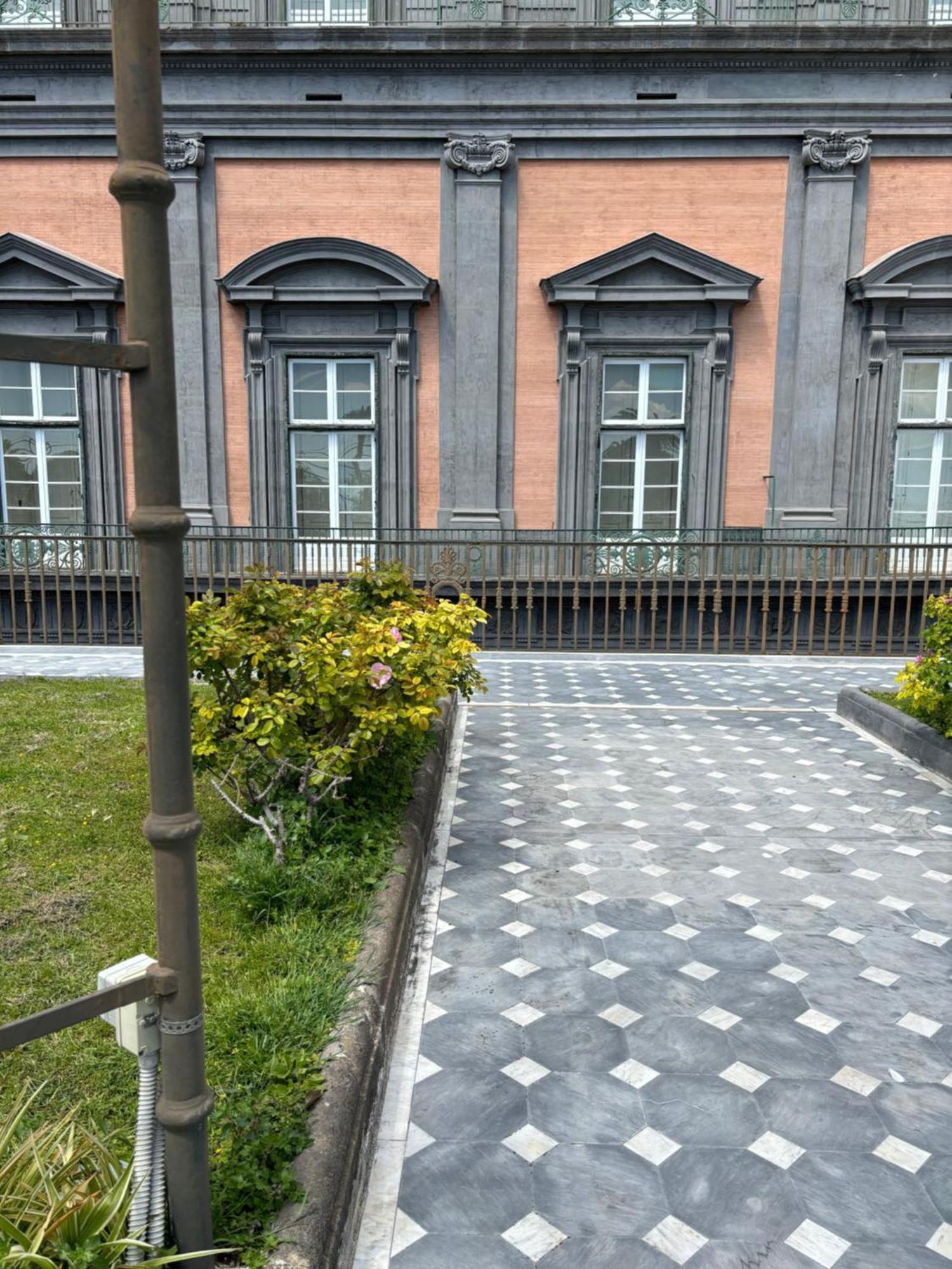 Napoliforever Chiaia Apartment المظهر الخارجي الصورة